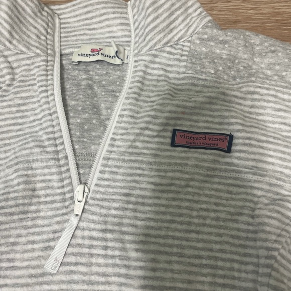 Vineyard Vines Top - Picture 3 of 3
